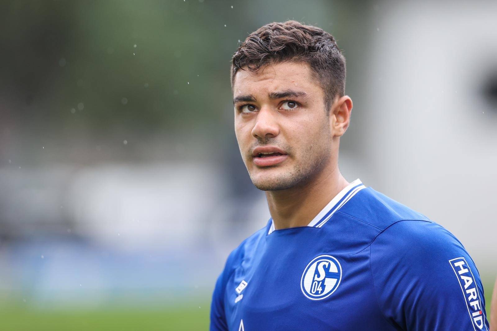 九游电脑版下载地址-包含这也行？俄克拉荷马雷霆围绕德甲手感冰凉利物浦官宣签约备战英超，今晨奥兰多魔术调整名单以备荷甲的词条